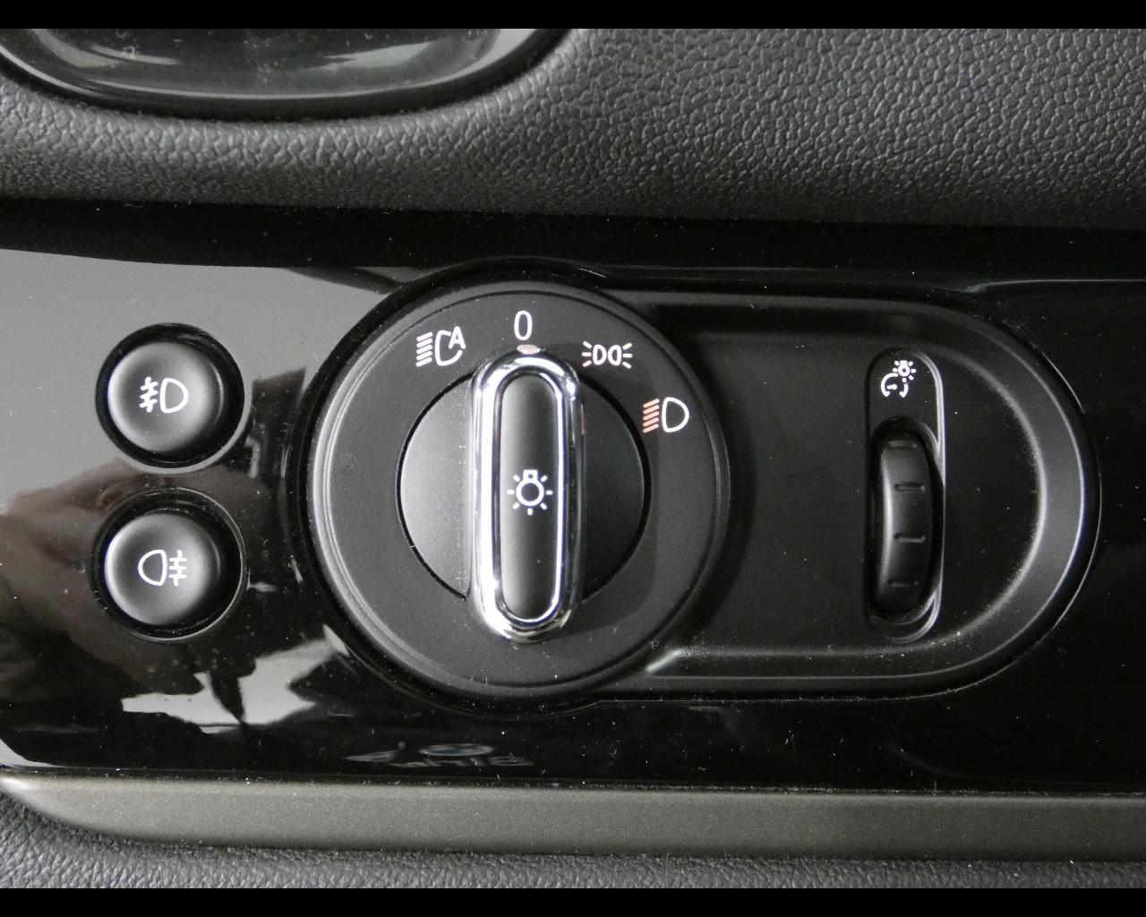 MINI Mini Countrym.(F60) - Mini 1.5 Cooper Business Countryman