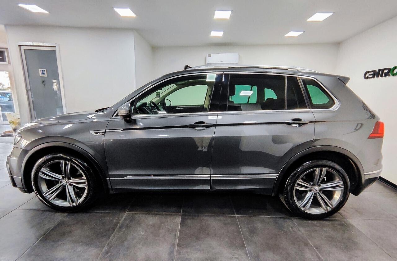 Volkswagen Tiguan 2.0 TDI 150cv DSG RLINE TETTO UNICO PROPRIETARIO