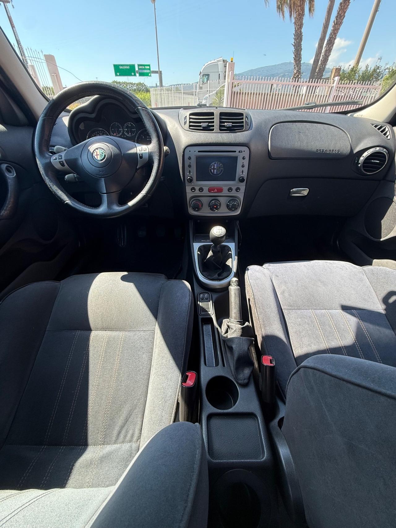 Alfa Romeo 147 1.9 JTD (120)