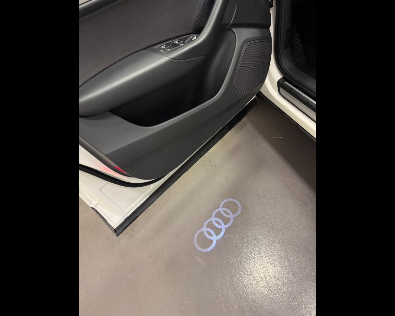 AUDI Q3 2.0 TDI DESIGN