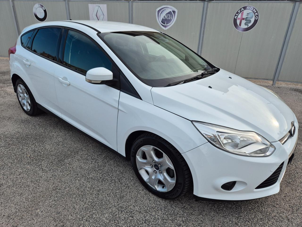 Ford FOCUS 1.6 TDCi 95 CV TITANIUM BERLINA NUOVA FULL 2013