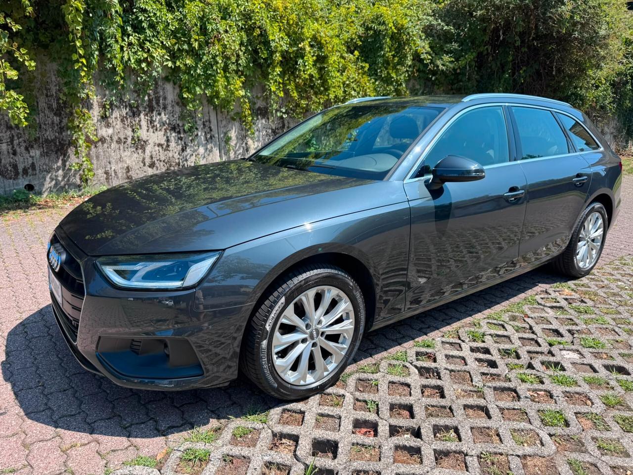 Audi A4 Avant 30 TDI/136 CV S tronic Business Advanced*EURO6