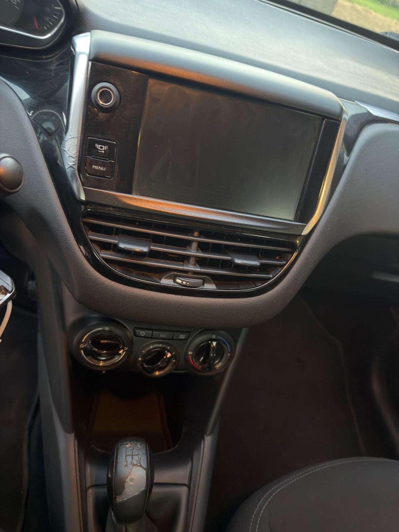 Peugeot 208 1.4 HDi 68 CV 5 porte Access
