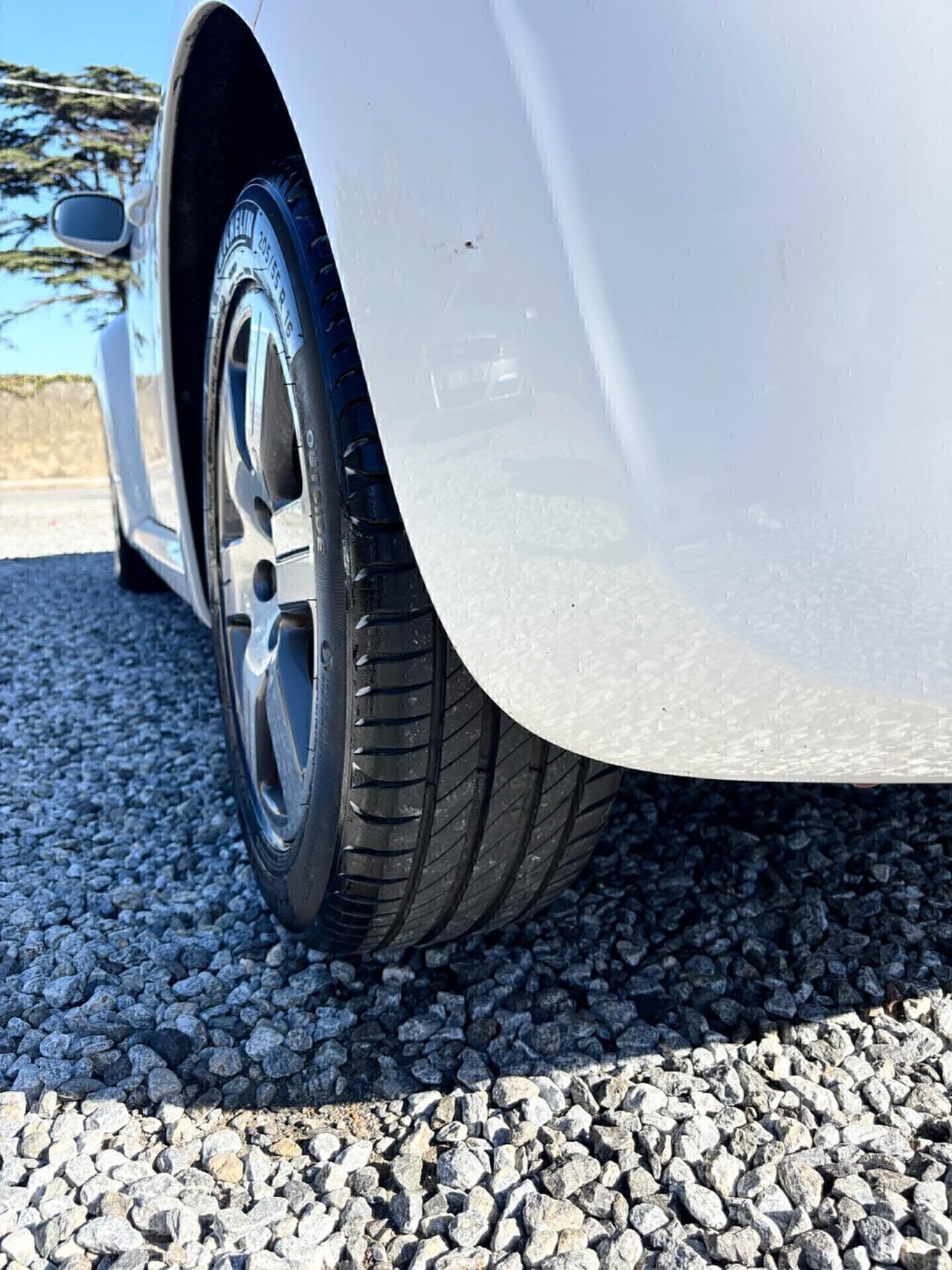 Volkswagen New Beetle 1.9 TDI 105CV