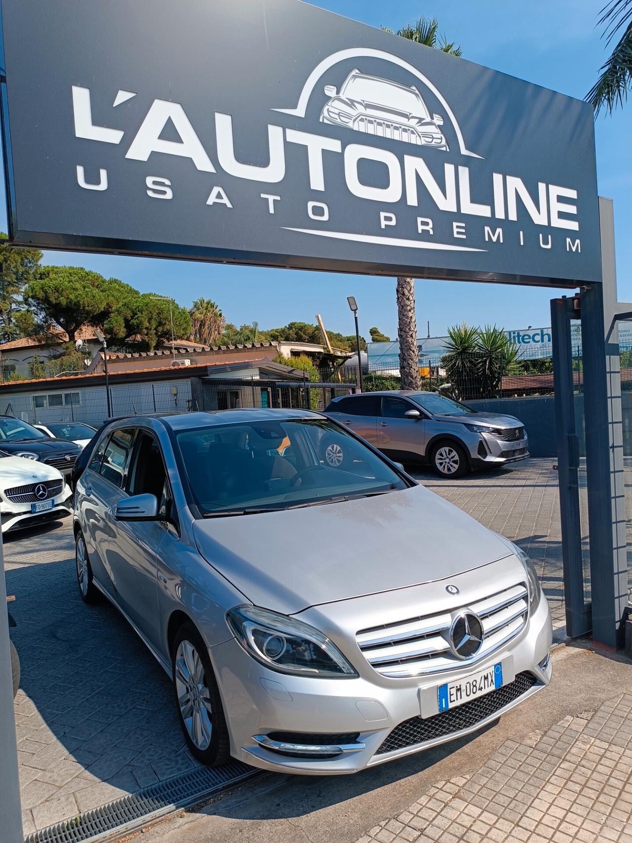 Mercedes-benz B 180 CDI Premium solo 72.000km!