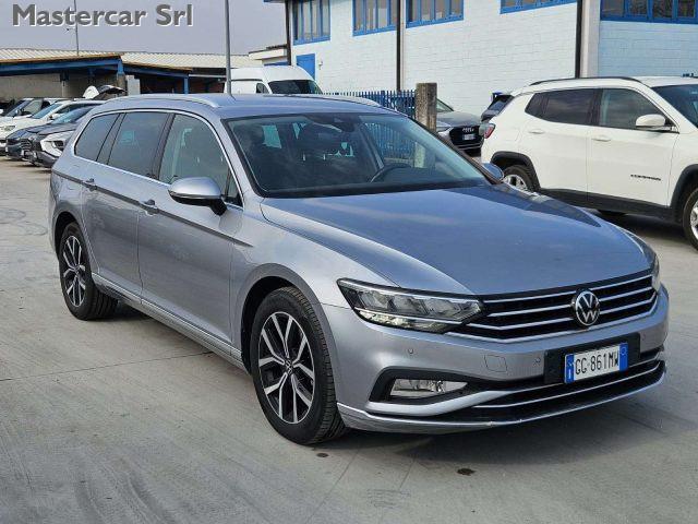 VOLKSWAGEN Passat Variant 2.0 tdi Executive 150cv dsg - GG861MW