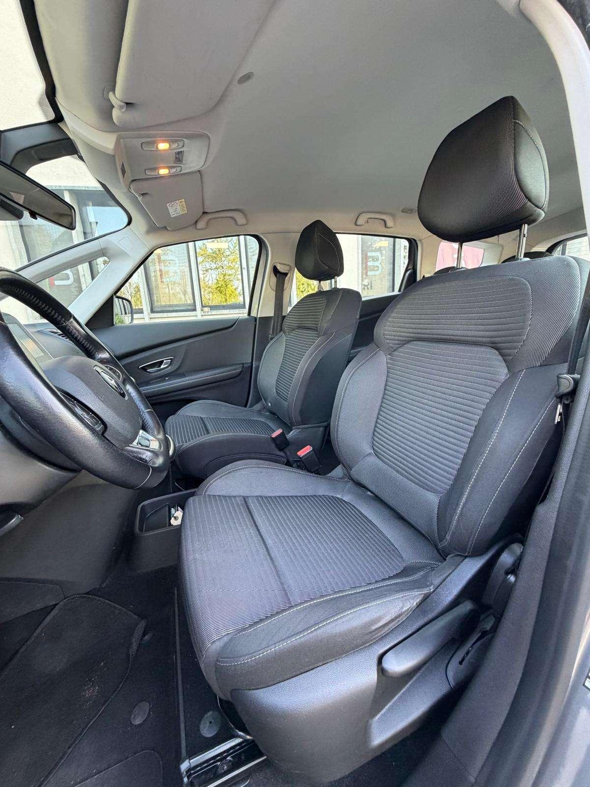 Renault Grand Scenic 7 POSTI