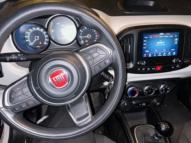 Fiat 500L Pro 1.6 MJT 120CV Urban 4 posti (N1) incidentata sinistrata