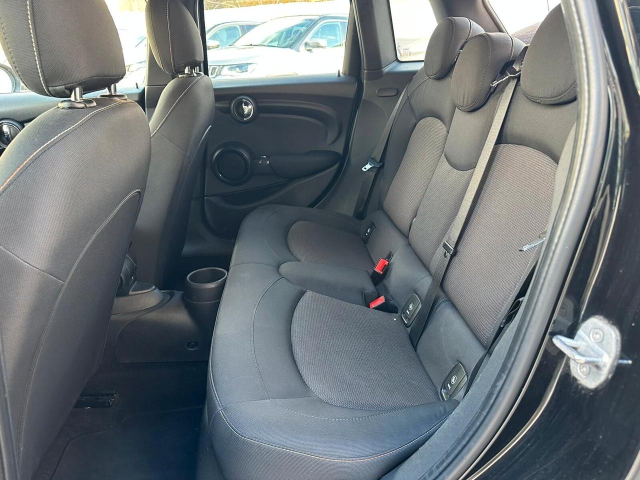 Mini Cooper 1.5 D 5 porte 95 cv - 2019