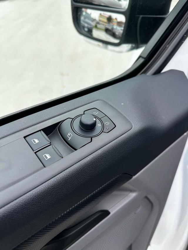 FORD Transit Custom 320 2.0 EcoBlue 136CV PL Combi Trend 9 POSTI