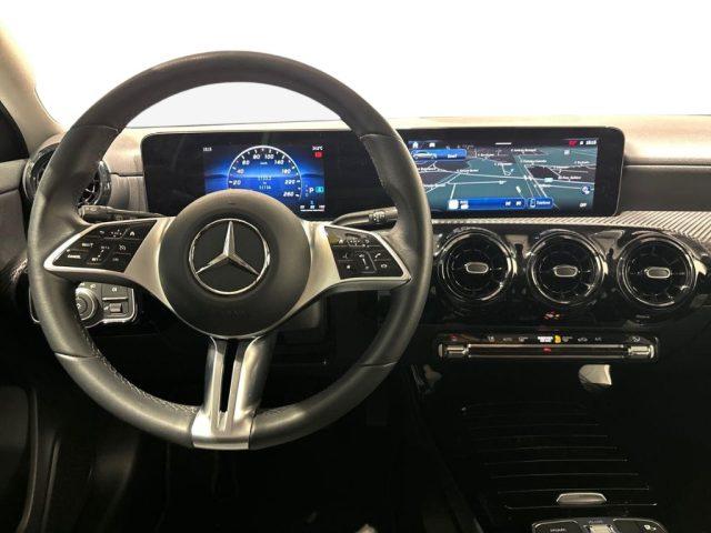 MERCEDES-BENZ A 180 d Automatic Advanced Navi