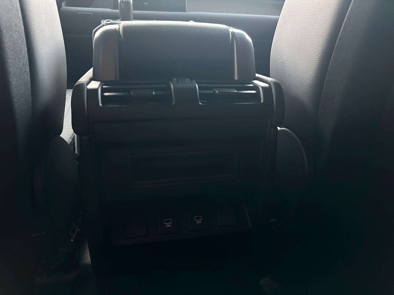 Land Rover Defender 90 3.0D I6 200 CV AWD Auto X-Dynamic S