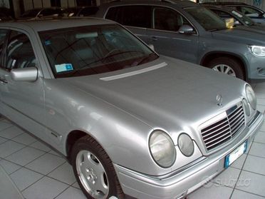 Mercedes-benz E 320 Serie 4Matic