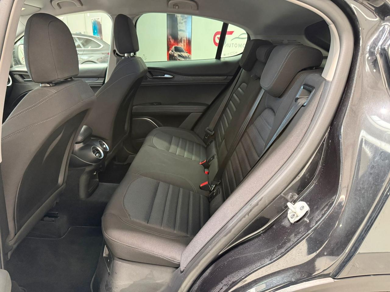 Alfa Romeo Stelvio 2.2 Turbodiesel 160 CV AT8 RWD Business