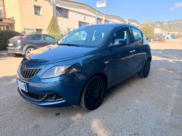 Lancia Ypsilon 1.0 FireFly 5 porte S&S Hybrid Alberta Ferretti