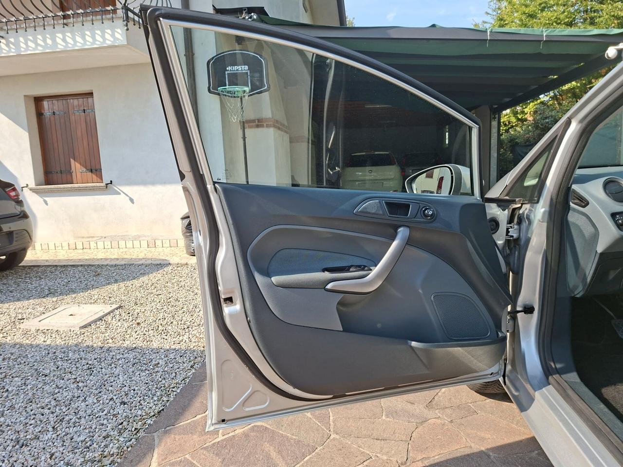 Ford Fiesta 2010