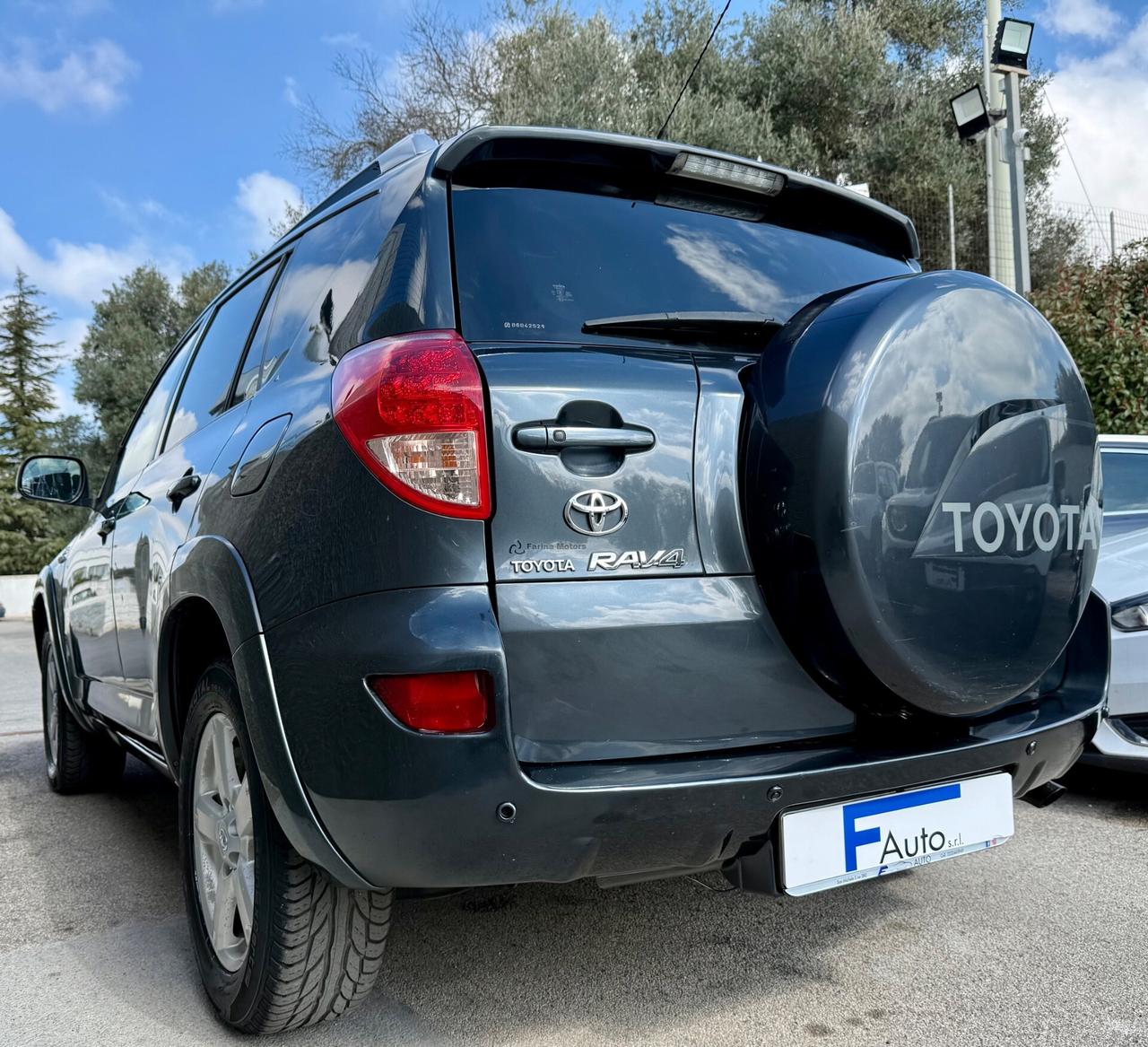 Toyota RAV4 2.2 D-4D 177 CV Luxury,TETTO APRIBILE,Navi,Climatronic,ecc.