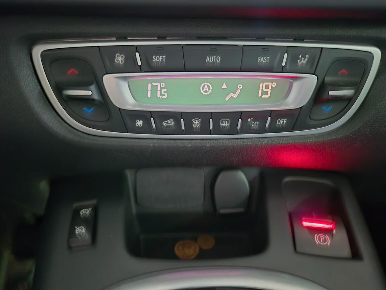 Renault Scenic X-Mode 1.5 dCi 110 CV Luxe-Privilege