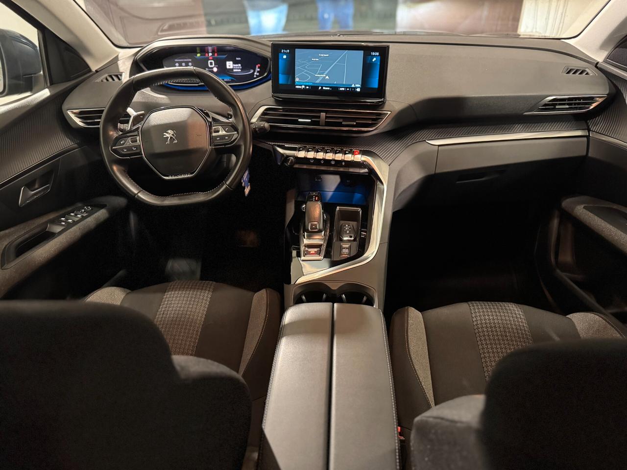 Peugeot 3008 BlueHDi 130 S&S EAT8 Active Business