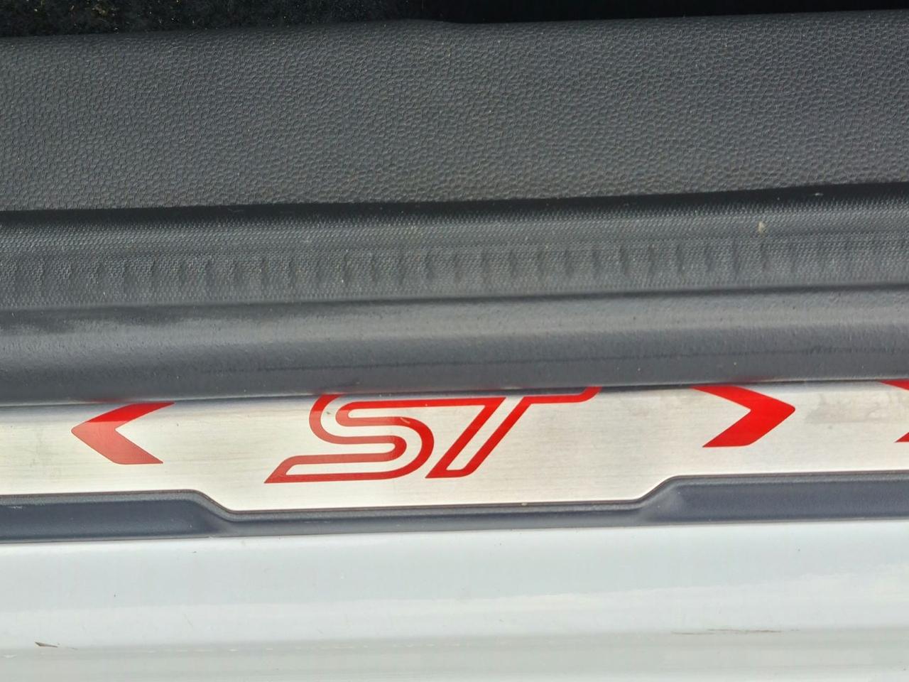 Ford Fiesta ST 1600 ECOBOOST INDIVIDUAL #6330