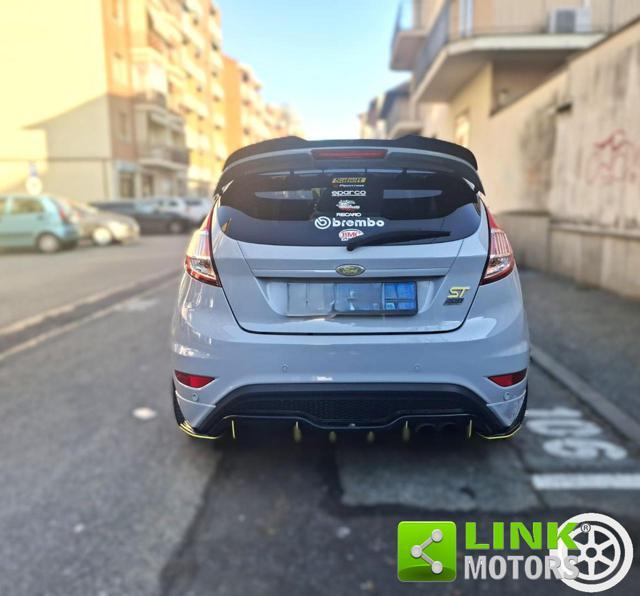FORD Fiesta 1.6 200CV 3 porte ST 200
