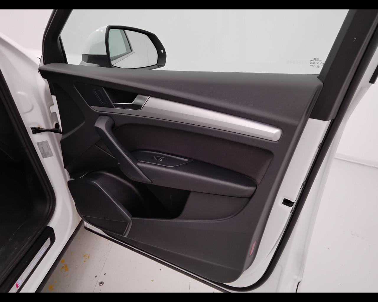 AUDI Q5 II 2020 - Q5 40 2.0 tdi mhev 12V S line quattro s-tronic