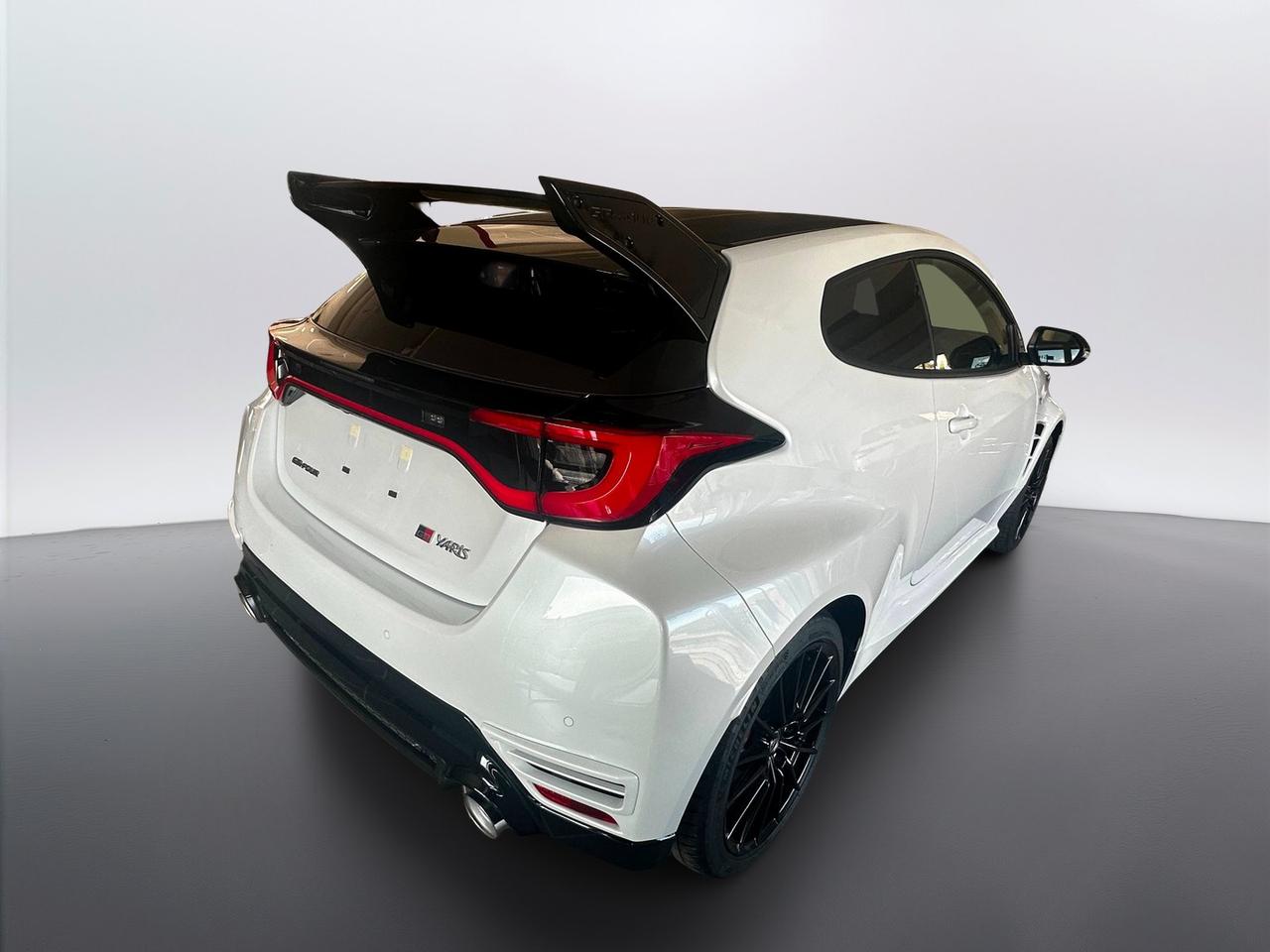 TOYOTA Yaris GR Aero Performance