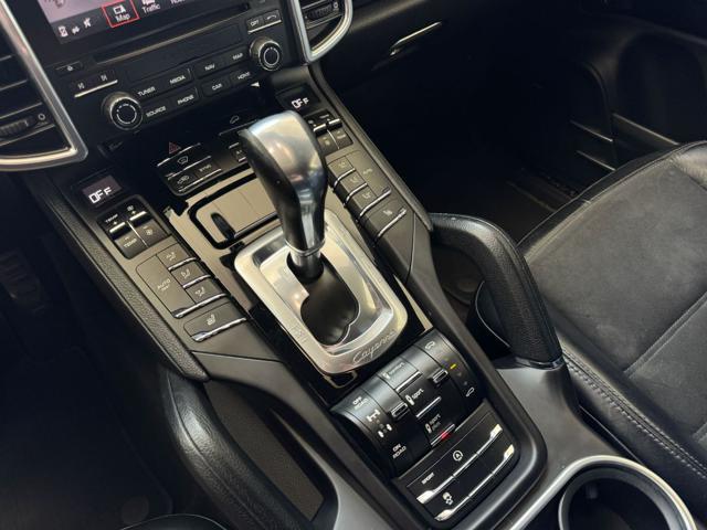 PORSCHE Cayenne 3.0 Diesel Platinum Edition