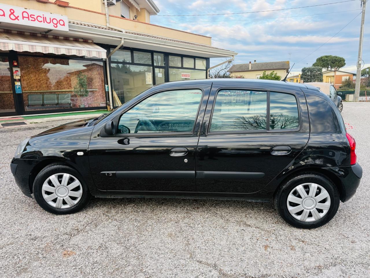 Renault Clio 1.2 16V 5 porte 121.000 km!!