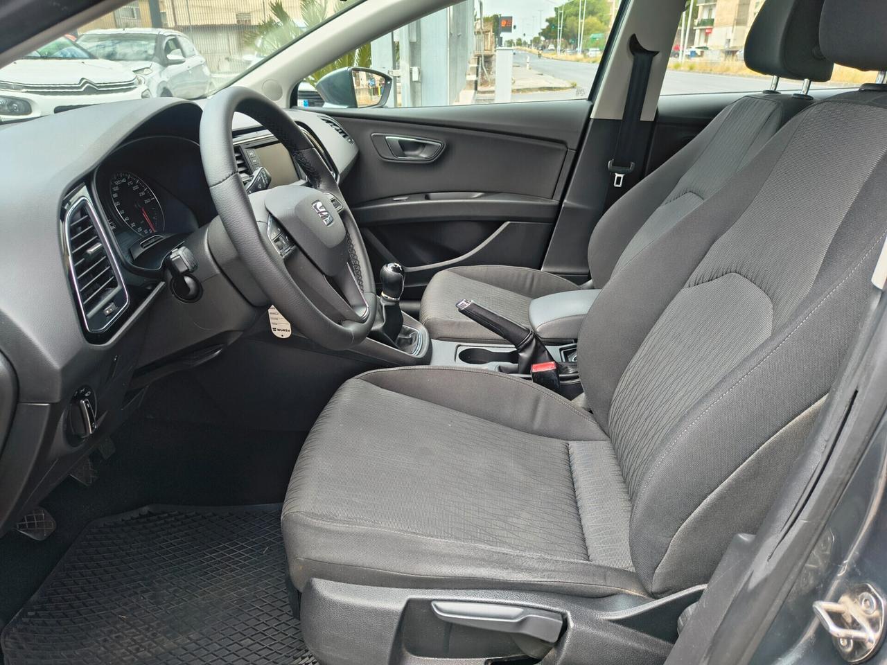 SEAT LEON UNICOPROPRIETARIO 1.6 DIESEL ANNO 2015