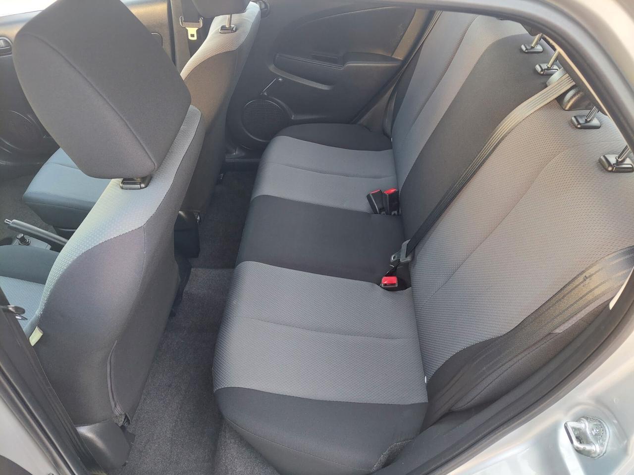 Mazda 2 1.3 16V 75CV 5porte Easy