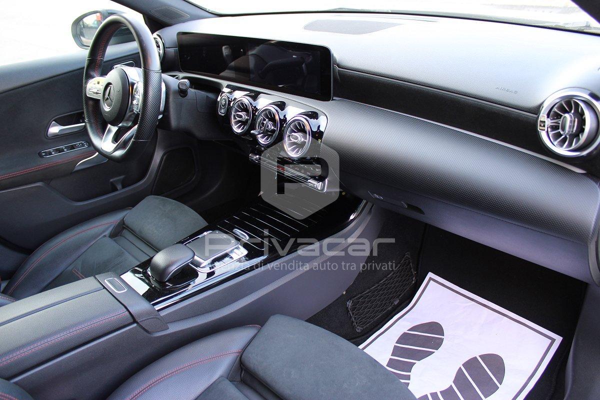 MERCEDES A 180 d Automatic Premium