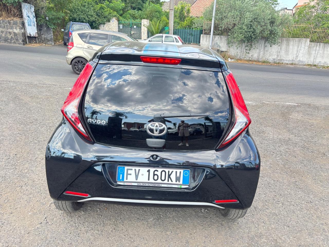 Toyota Aygo Connect 1.0 VVT-i 72 CV 5 porte x-clusiv