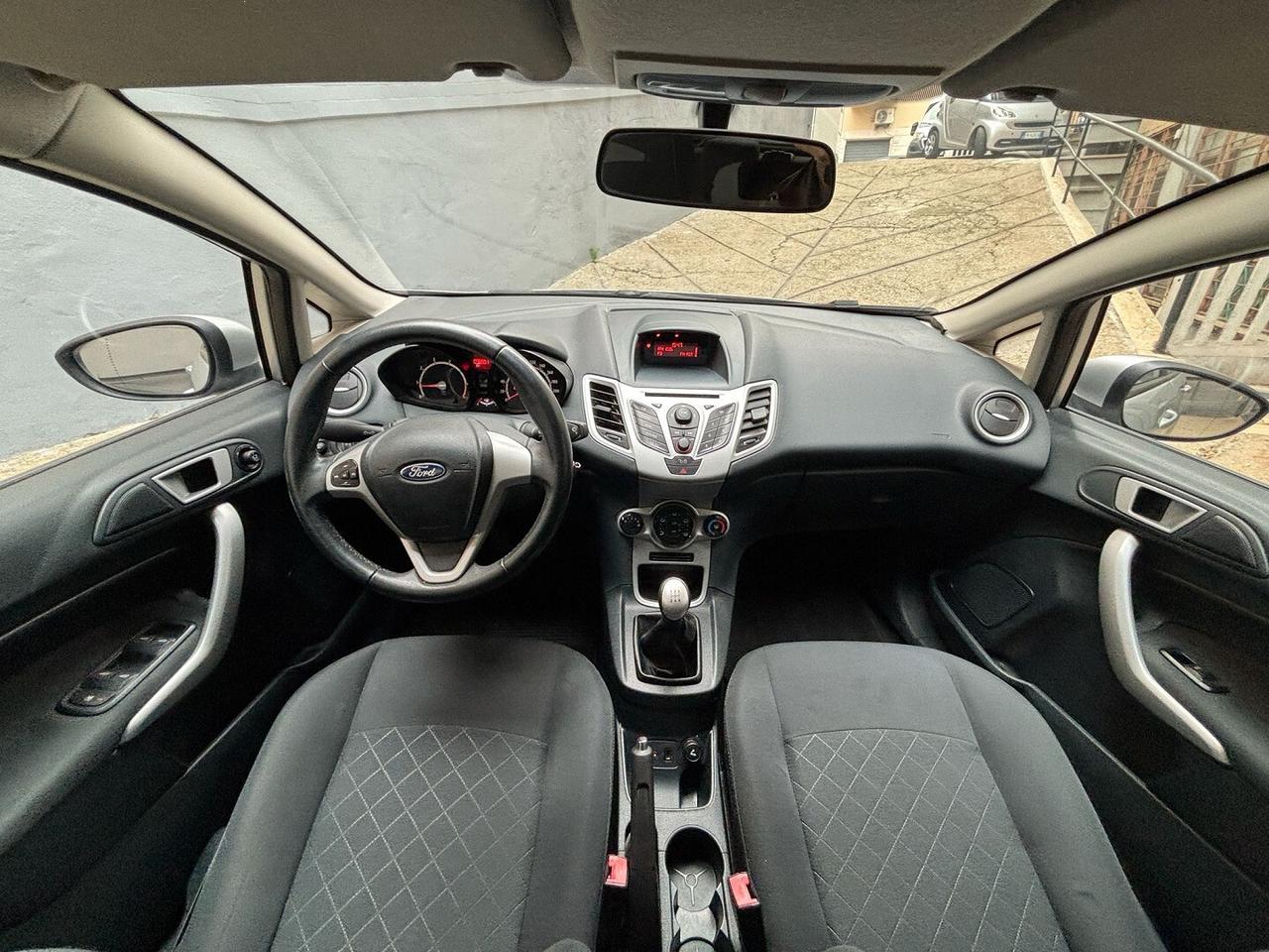 FORD FIESTA 1.2 - UNICO PROPRIETARIO