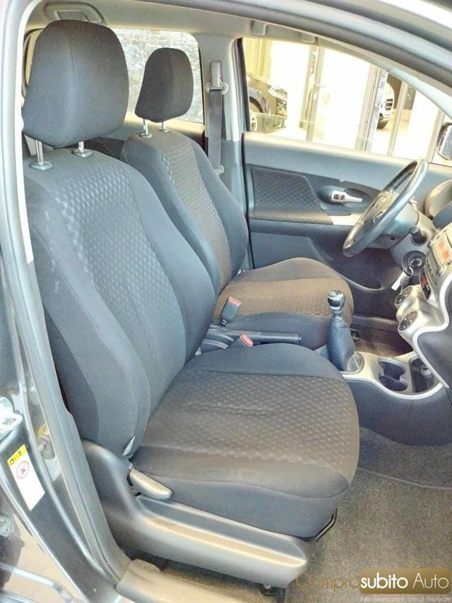 TOYOTA Urban Cruiser 1.4 D-4D AWD Luxury