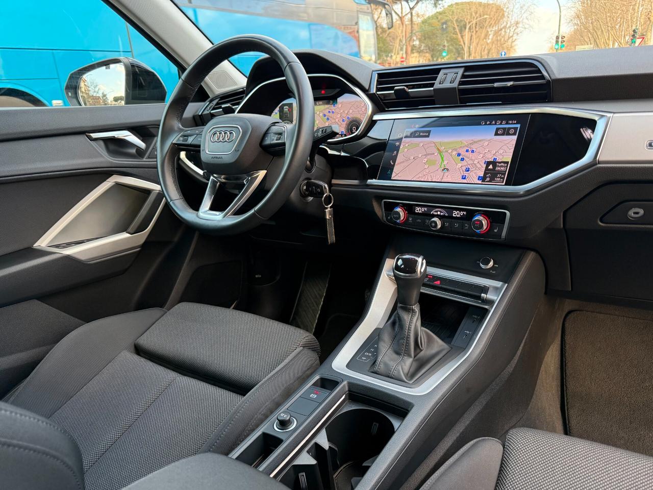 Audi Q3 Spb 35 TFSI S tronic line edition