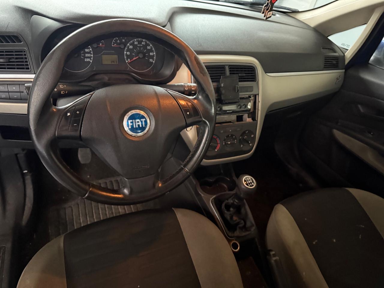 FIAT GRANDE PUNTO 3 PORTE NEOPATENTATI