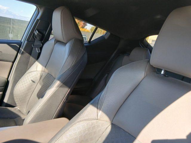 TOYOTA C-HR 2.0 Hybrid E-CVT