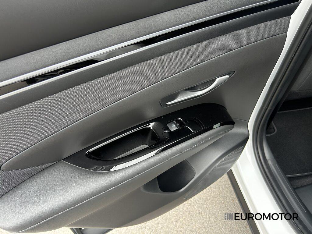 Hyundai Tucson 1.6 HEV Exellence 2WD AT