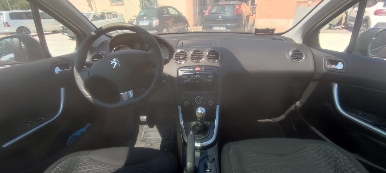 Peugeot 308 1.6 8V e-HDi 112CV Stop&Start 5p. Business