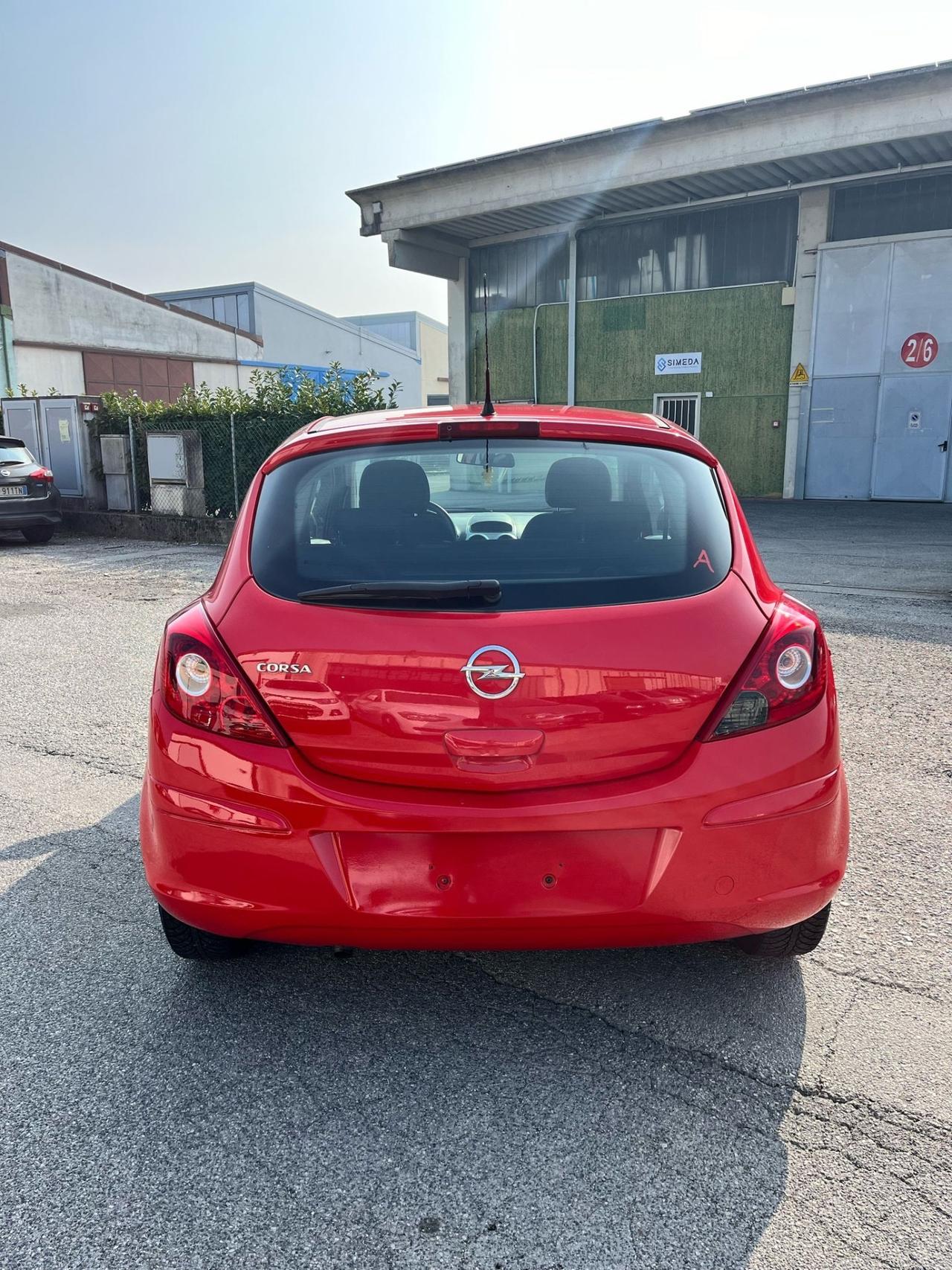 Opel Corsa 1.2 3 porte Neopatentati