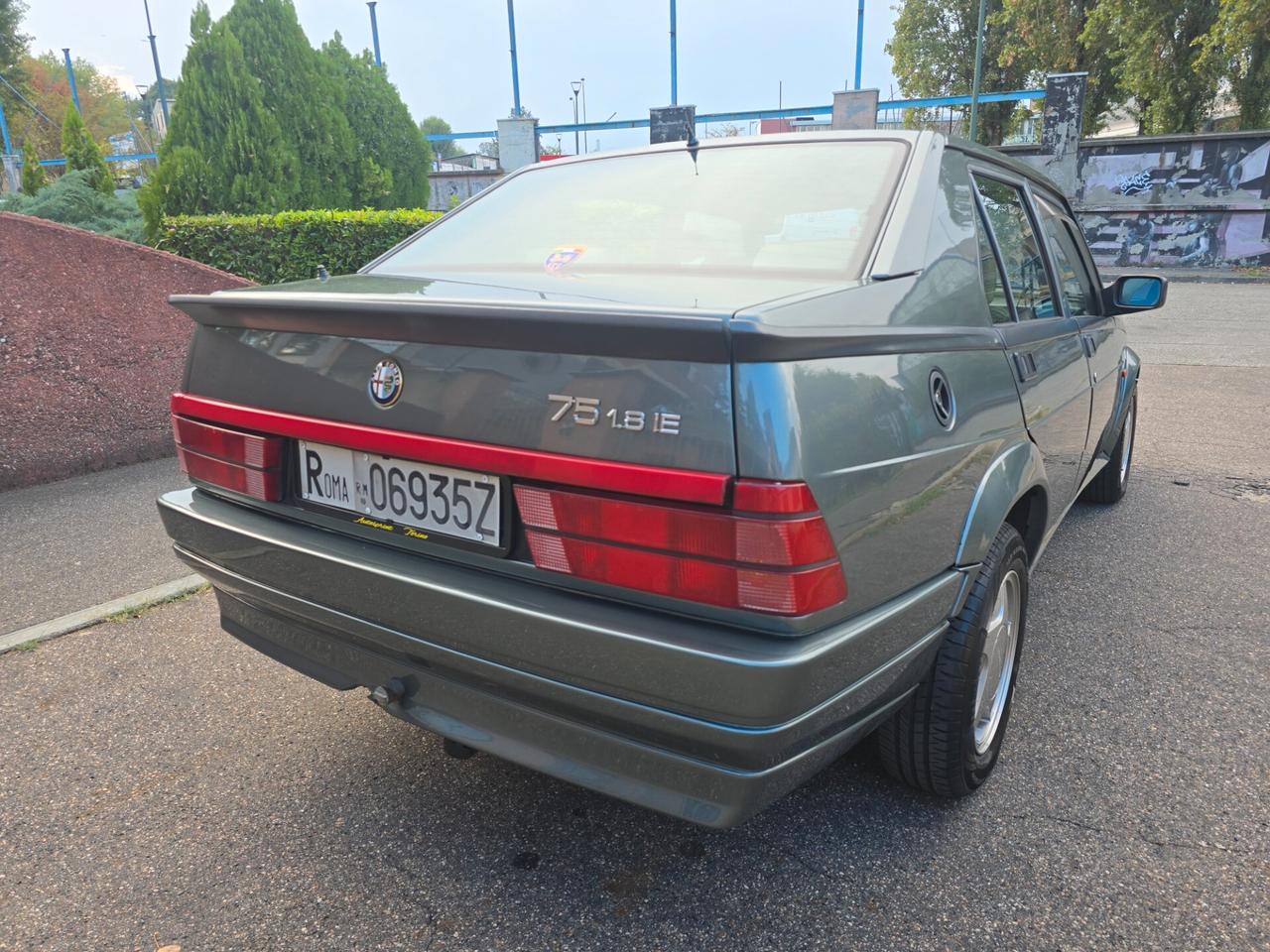 ALFA ROMEO 75 INDY 1.8 i.e.
