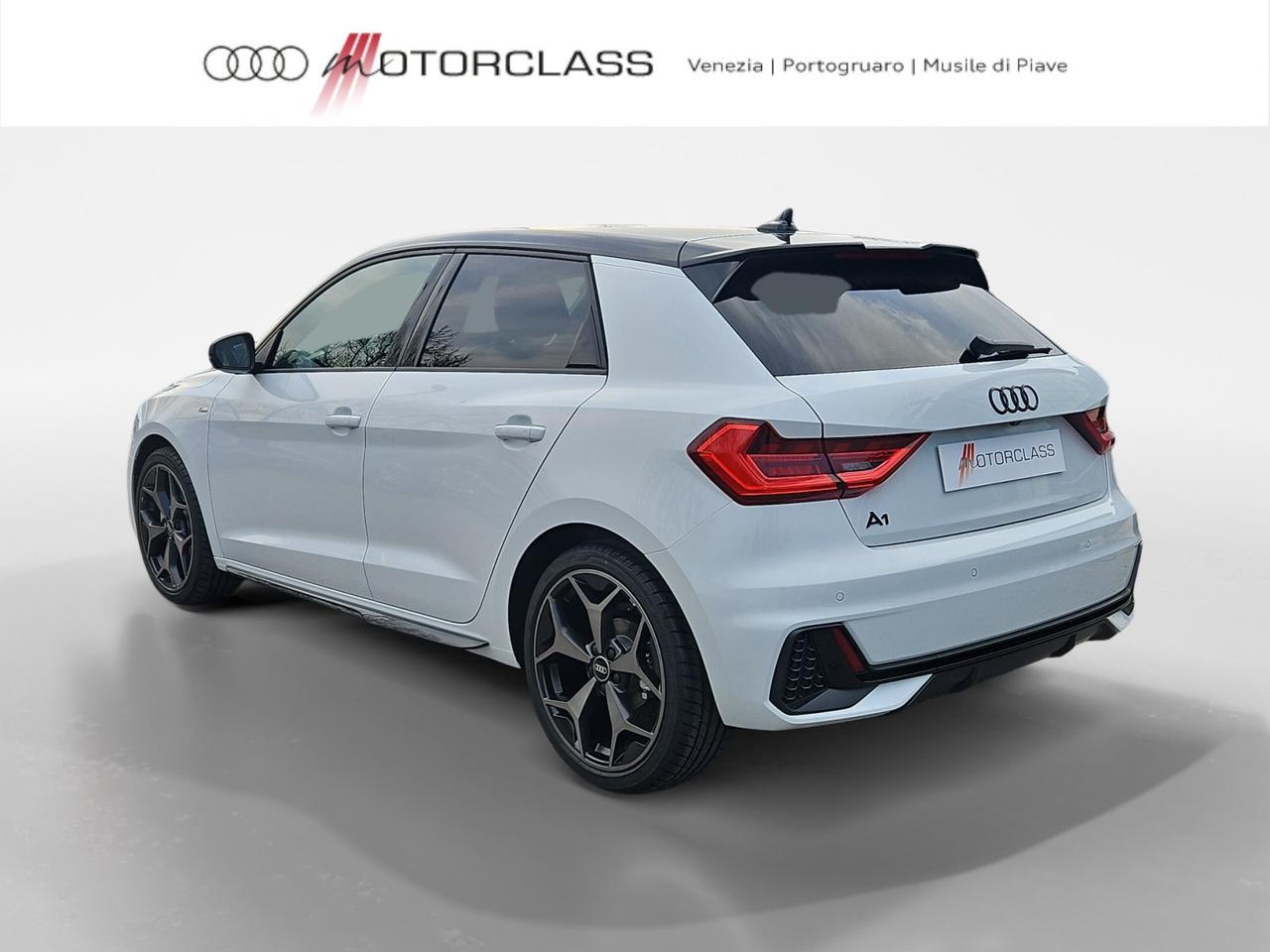Audi A1 sportback 30 1.0 tfsi 116cv identity black