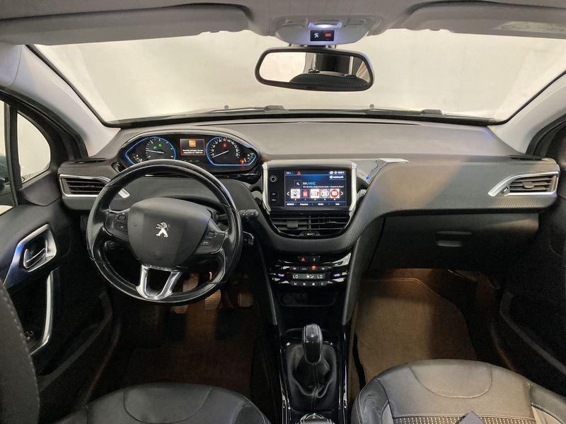 Peugeot 2008 BlueHDi 100cv Black Matt