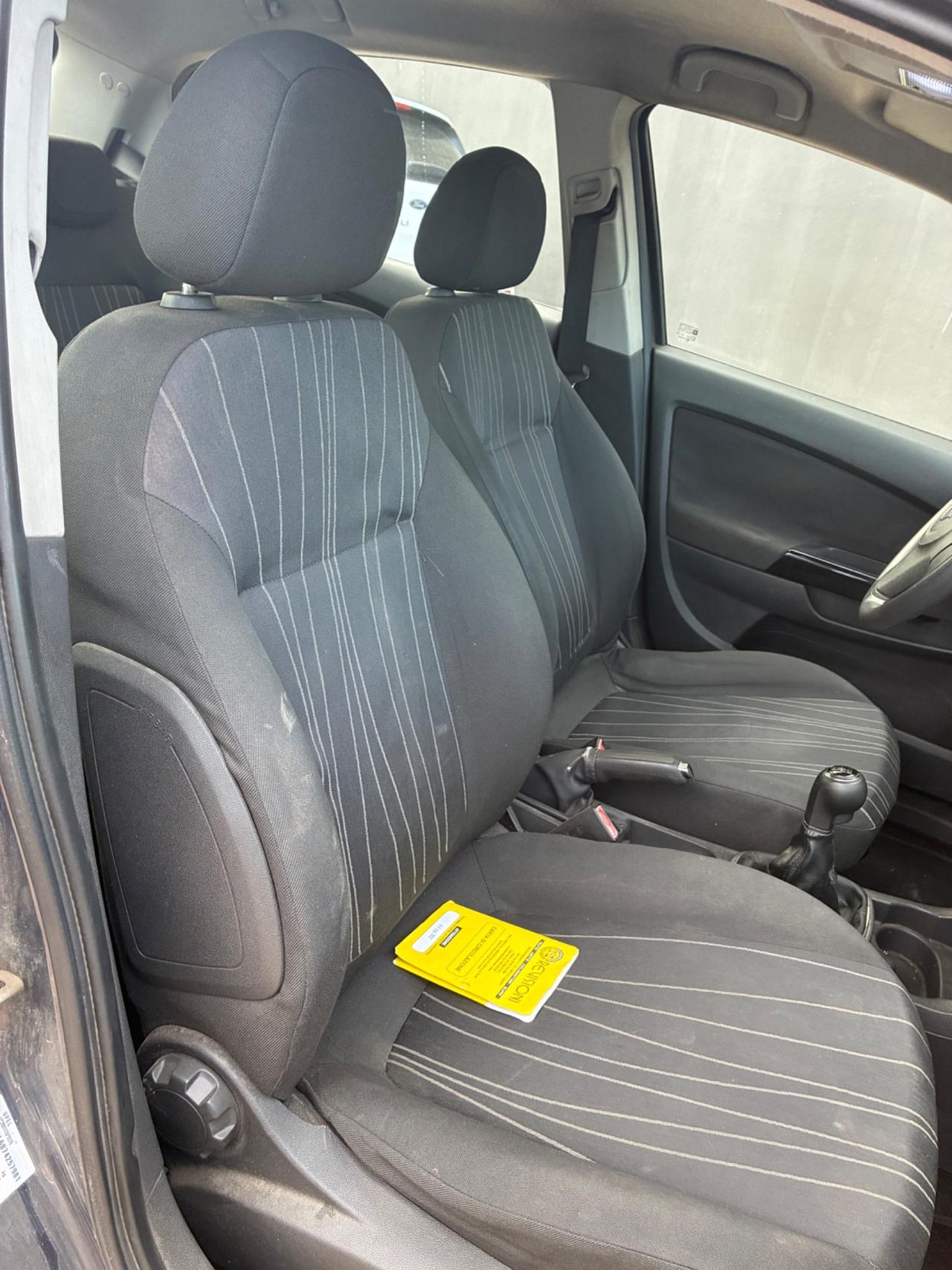 Opel Corsa 1.2 5 porte Cosmo