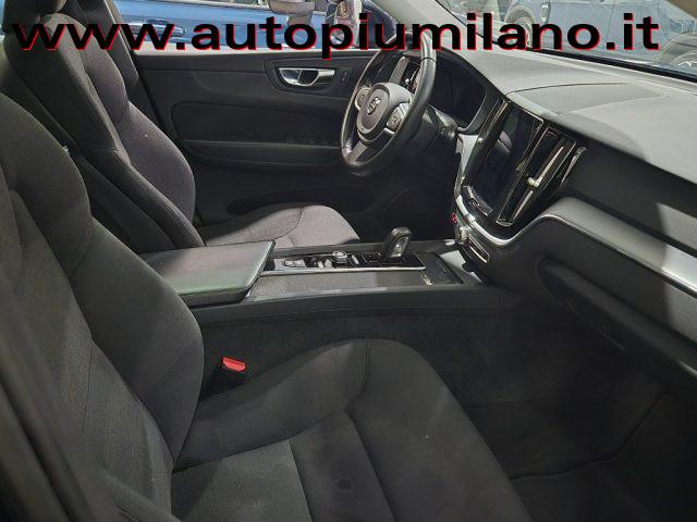 VOLVO XC60 B4 (d) AWD Geartronic Business Plus