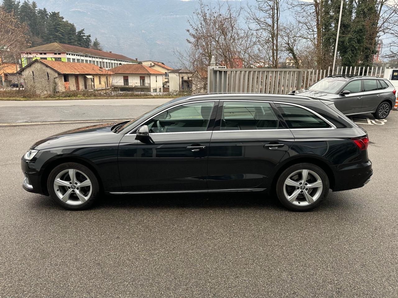Audi A4 Avant 35 TFSI S tronic line edition