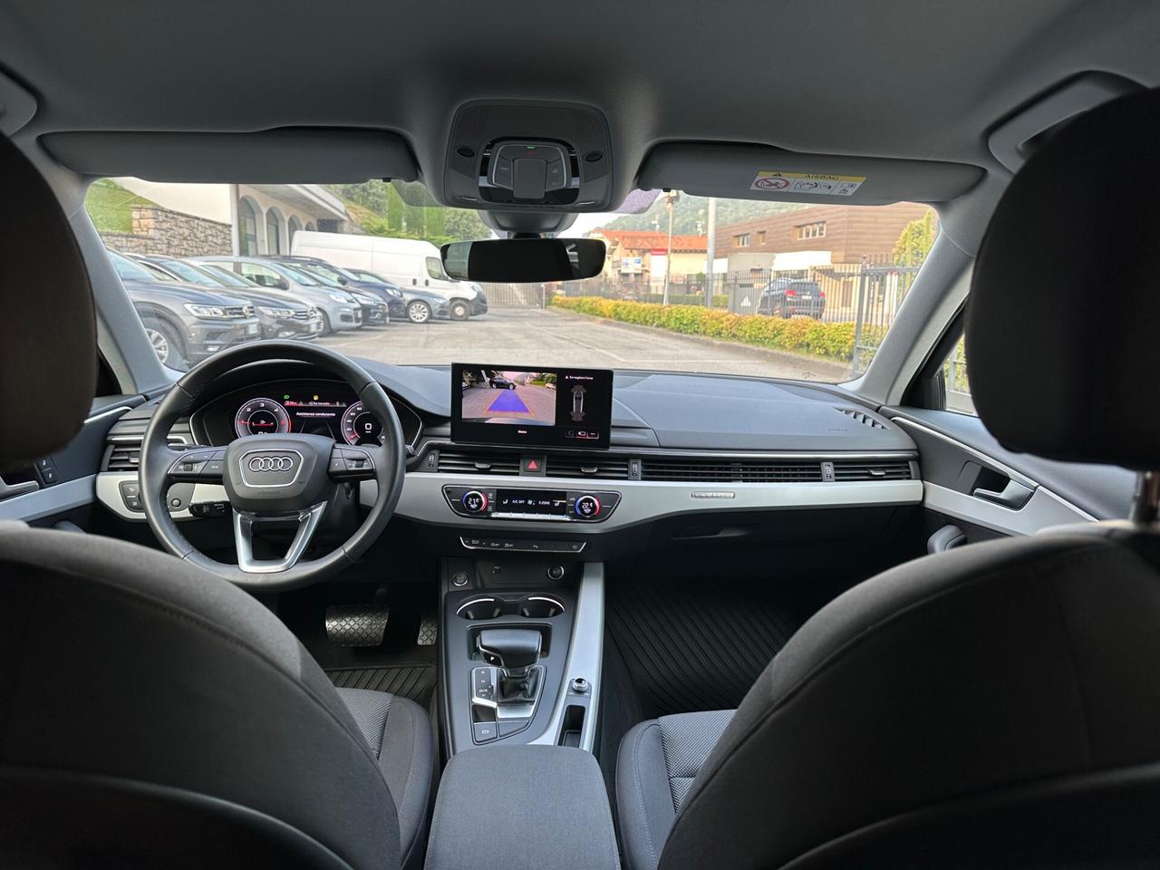 Audi A4 40 TDI quattro S tronic Business Advanced