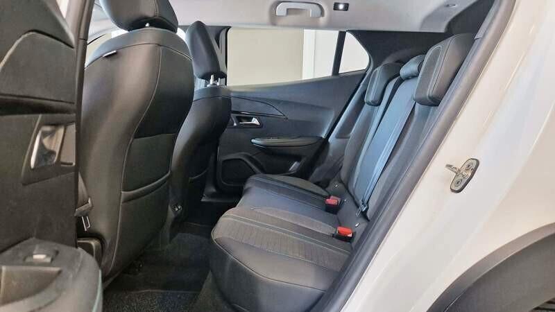 Peugeot 2008 BlueHDi 130 CV S&S EAT8 Allure Pack