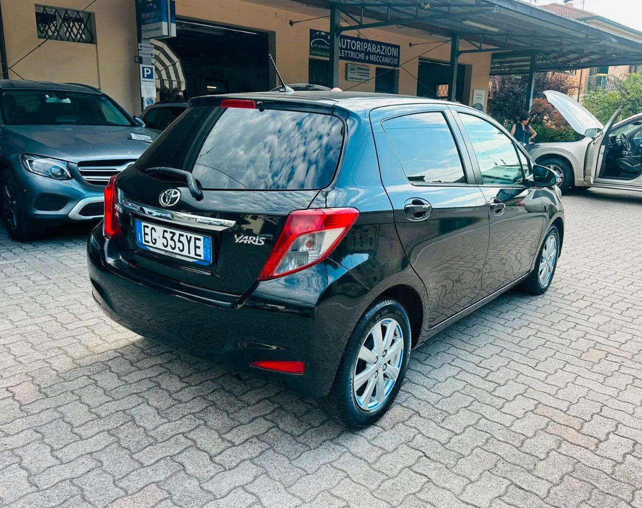 Toyota Yaris 5 Porte Yaris 5p 1.0 Lounge OK NEOPATENTATO